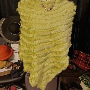 Uniquely Gorgeous Green Fur Poncho!💚
